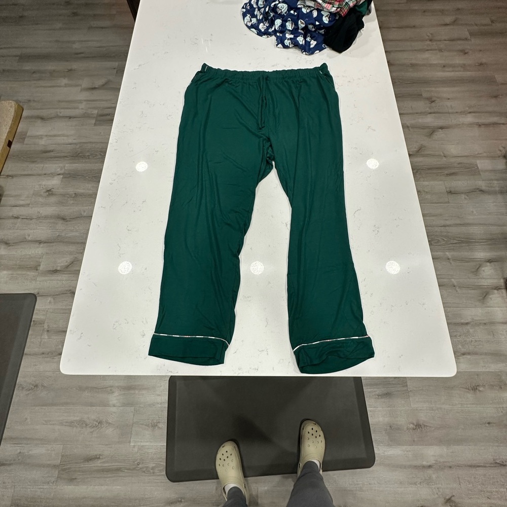 MeUndies PJ Set - Picture 7 of 8